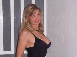 mature horny swingers Piggott